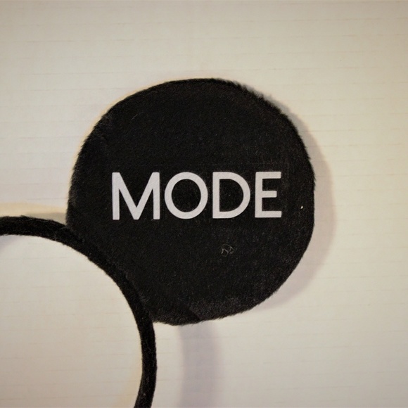 Mickey Mouse Disney Ears - Picture 3 of 4